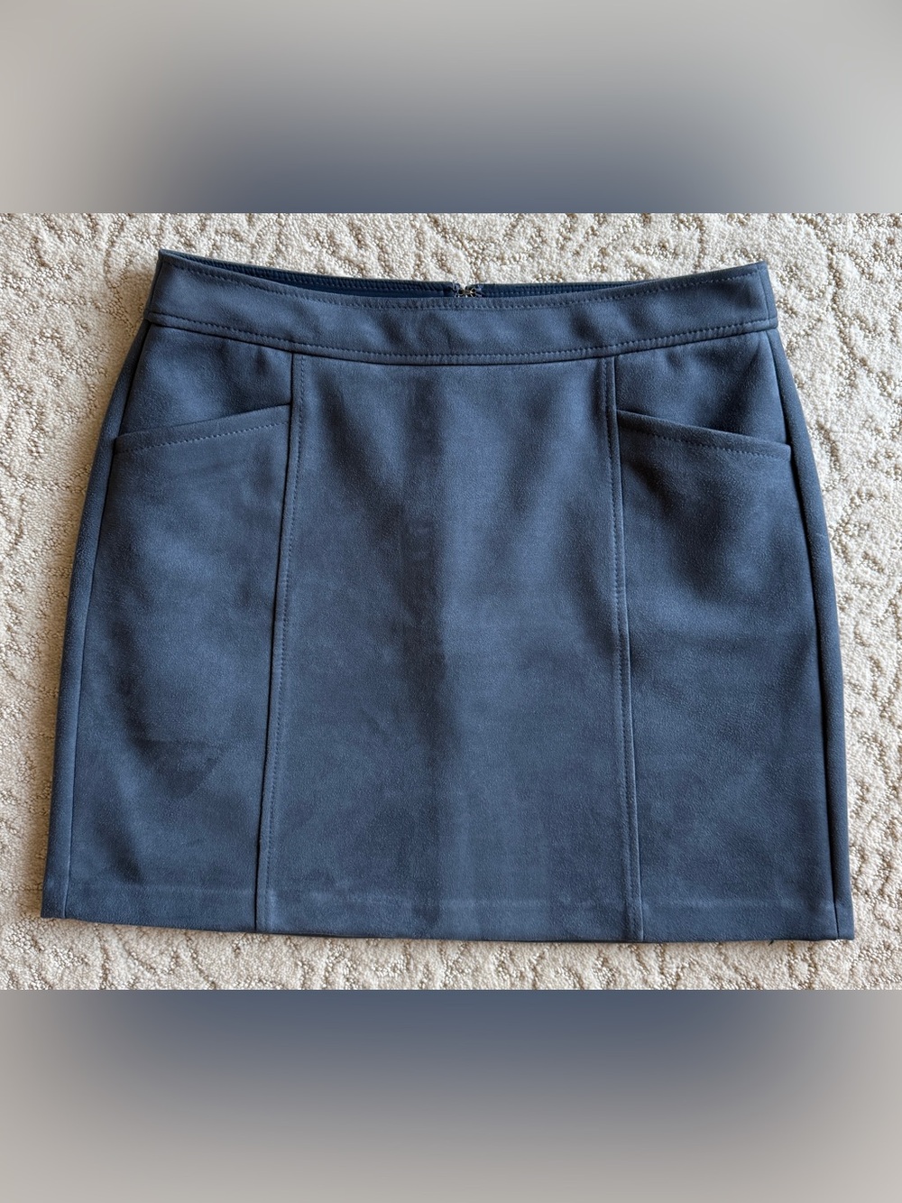 LOFT Women’s Sz 10 Blue Grey Faux Suede Leather Mini Skirt with Pocket Panels